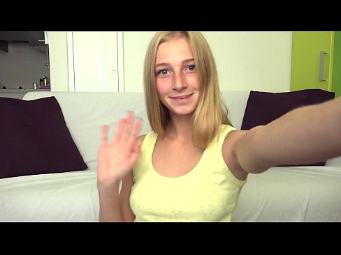 ❤️ Nalika aku bosen aku lazily masturbate sandi pink pus ️❌ Video jancok ing kita ﹏